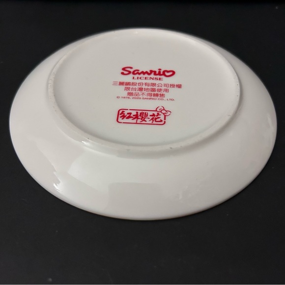 Hello Kitty 5” ceramic plate - Picture 3 of 3